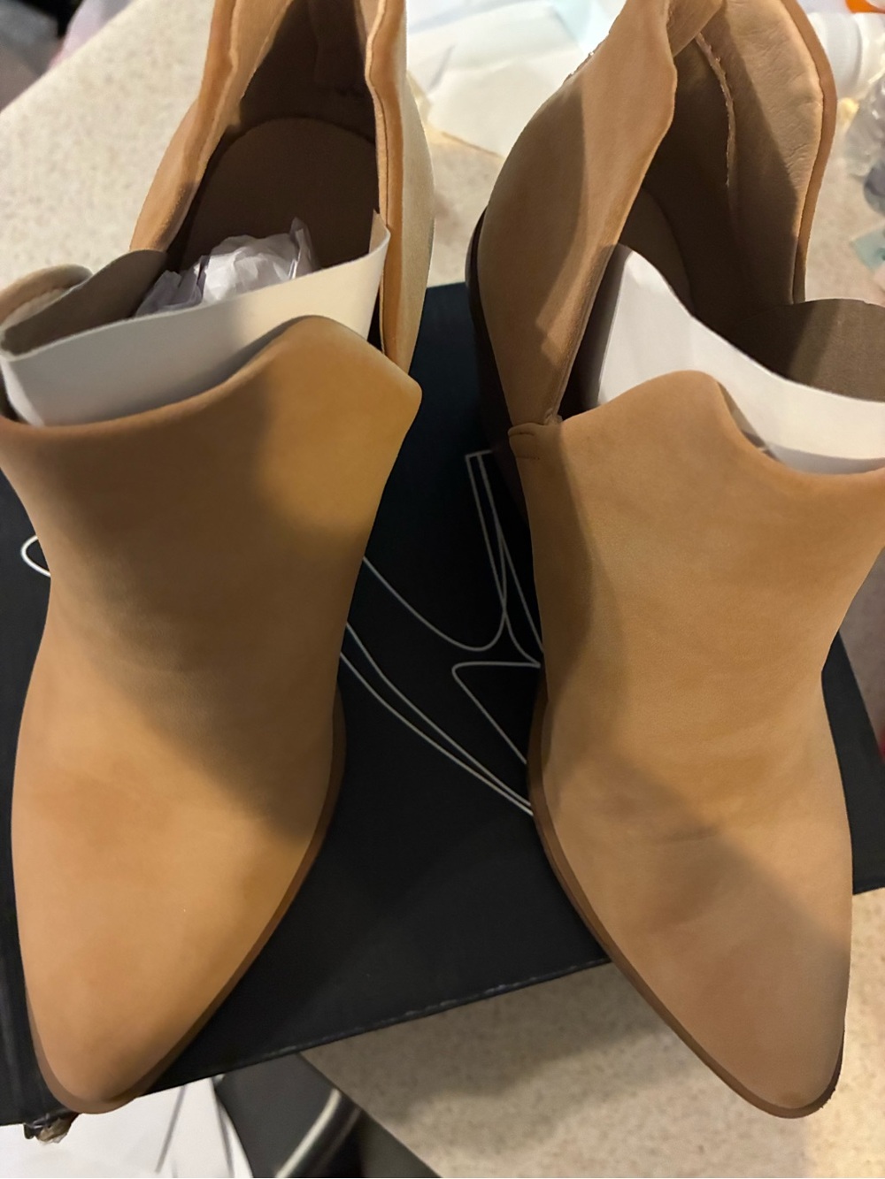 mysoft Women's Ankle Boots Slip on Cutout Pointed Toe Chunky Stacked size 7